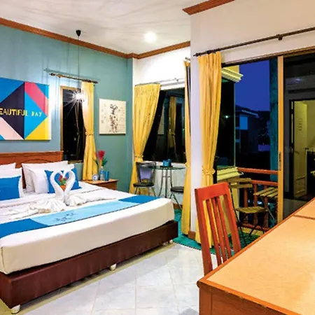 Sea Front Home Boutique - Patong Beach